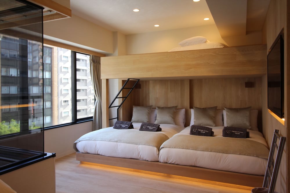 FAMILY SUITE
