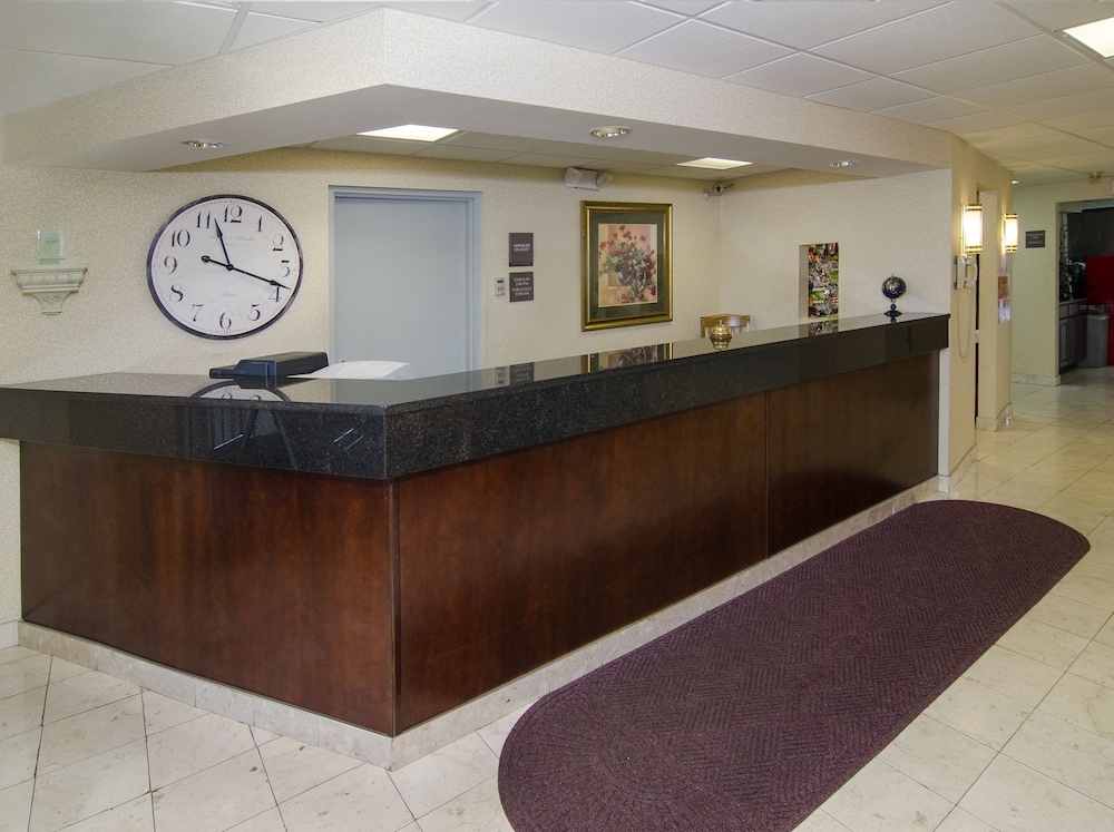 Ramada By Wyndham Angola/Fremont Area 5/41