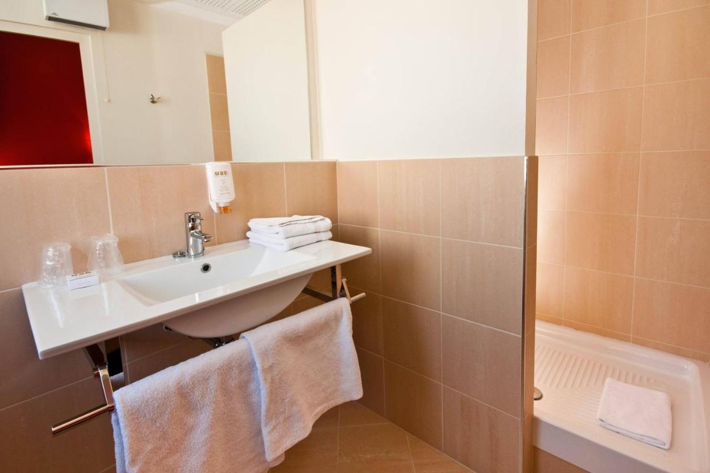 Le Clocher de Rodez Ex Quality Hotel Le Clocher de Rodez 58/59