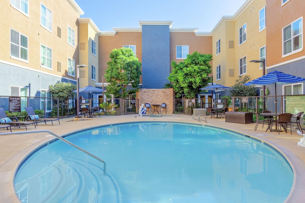Homewood Suites by Hilton Carlsbad North San Diego County 7/81