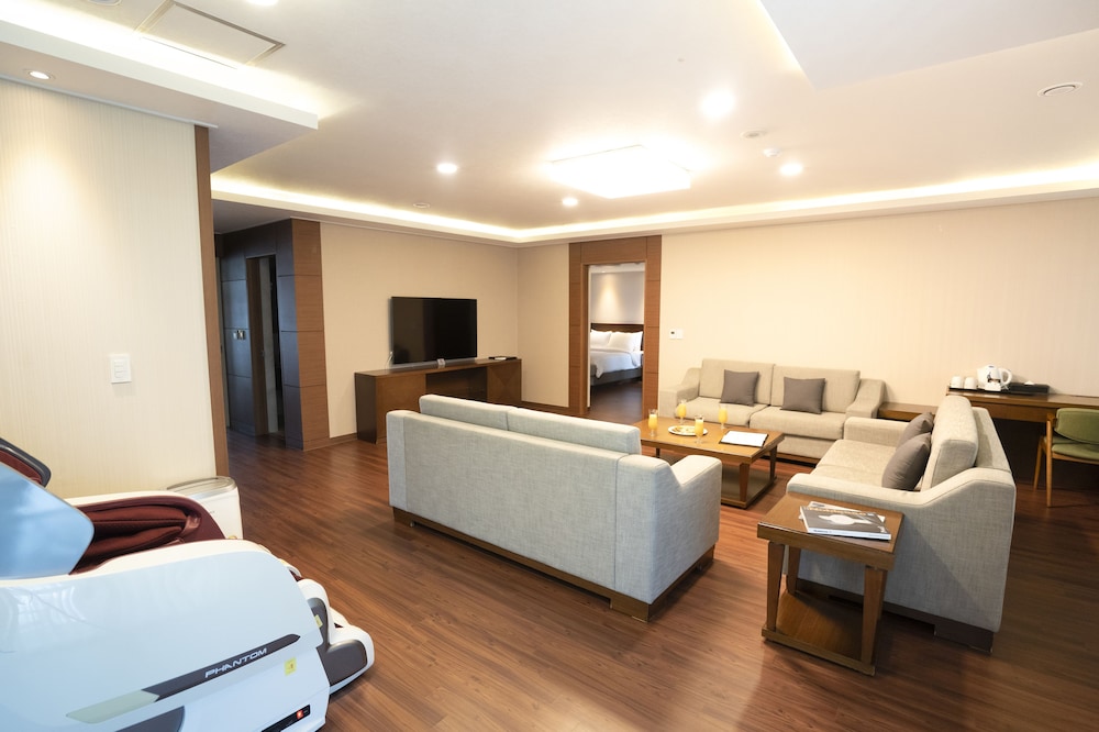 UNI HOTEL JEJU 40/69