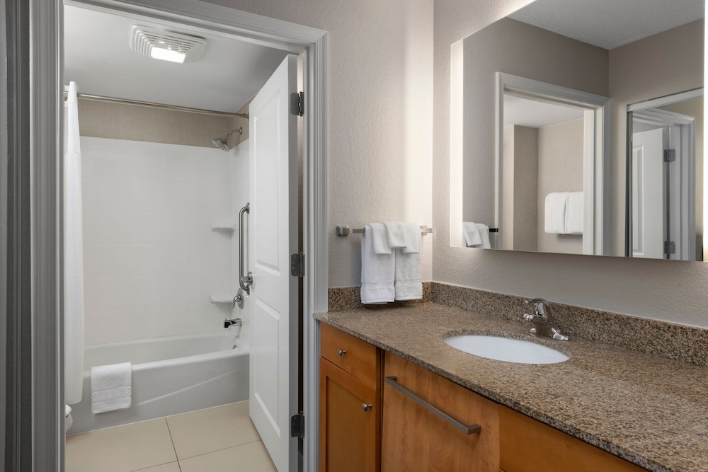 Residence Inn Mt Laurel At Bishop S Gate 37/40