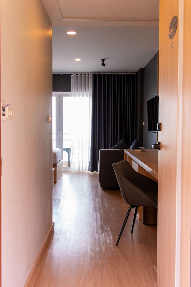Royal Phala Cliff Beach Resort and Spa 24/50