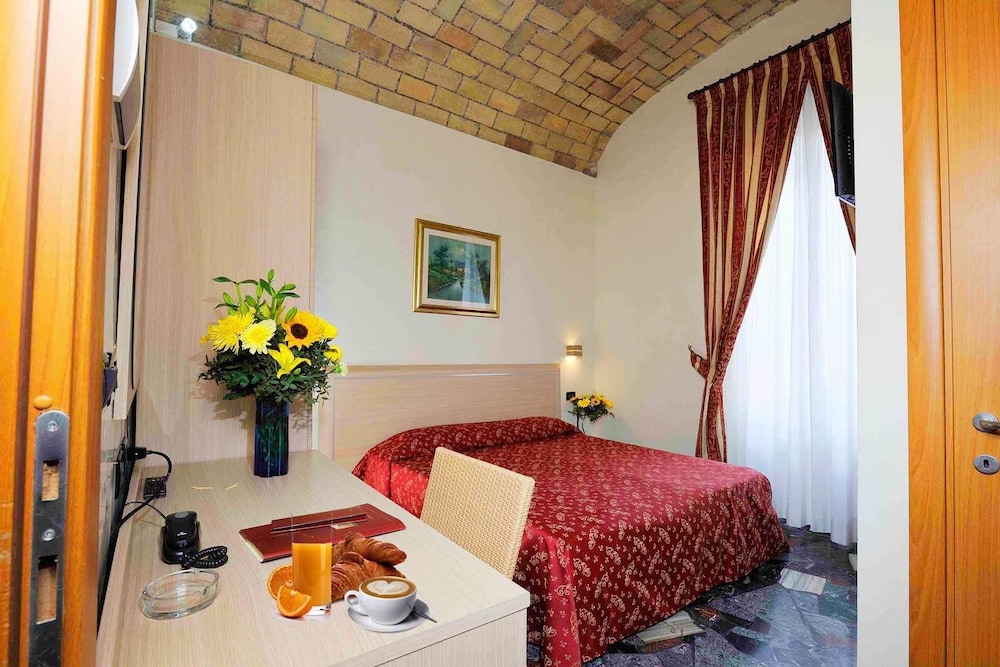 Hotel Campidoglio 17/51