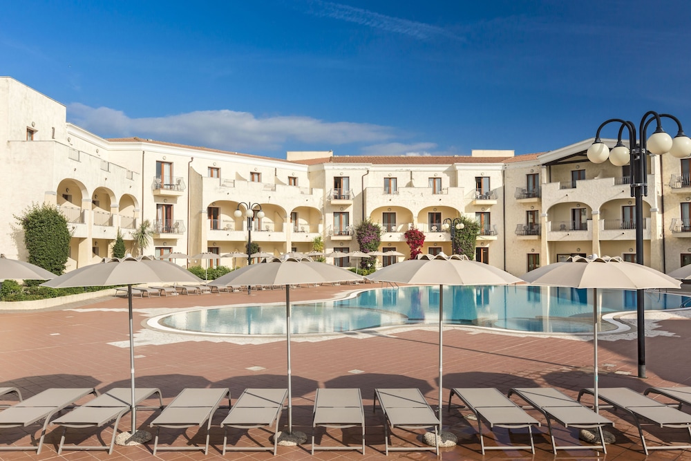 Blu Hotel Morisco Village 17/80