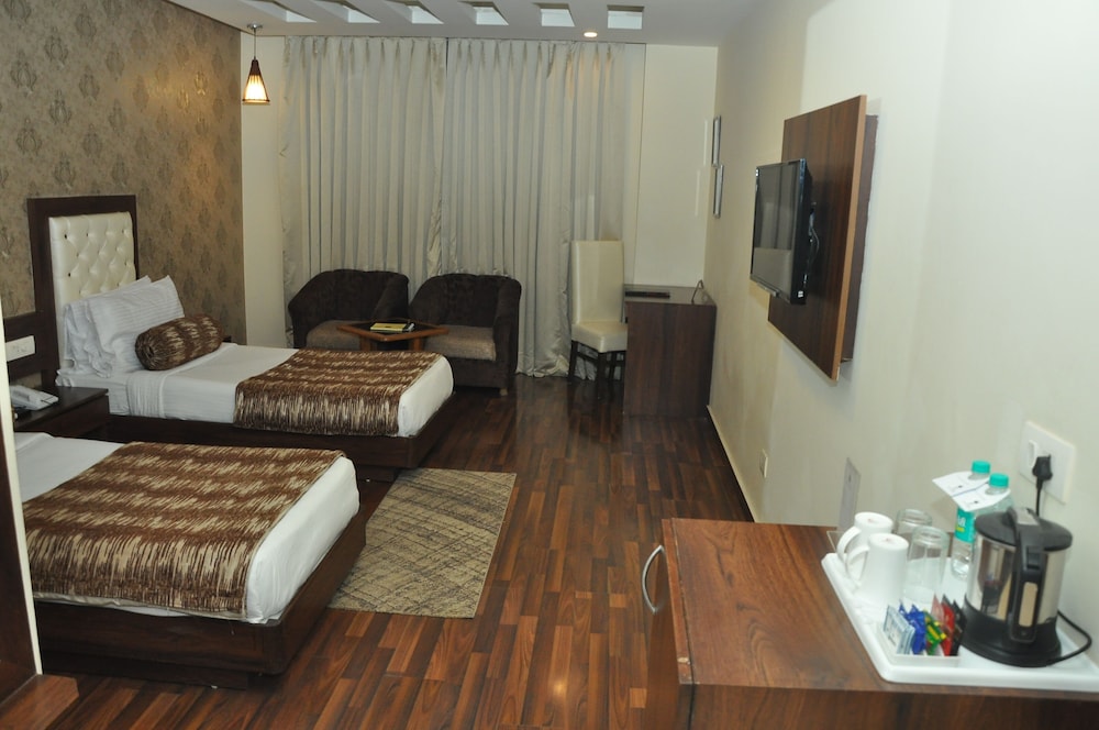Hotel Jsr Continental 14/50