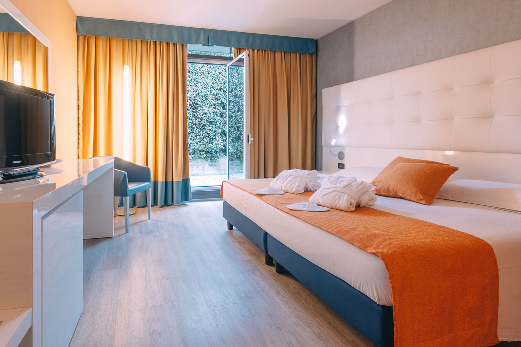 Hotel Viest 6/19