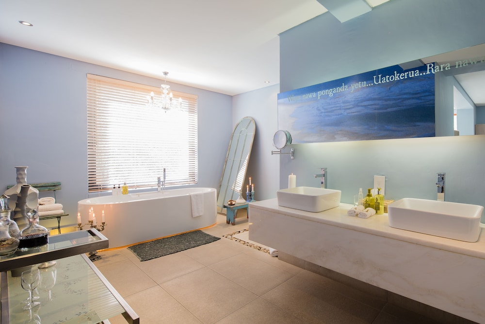 The Olive Exclusive All-Suite Hotel 30/30