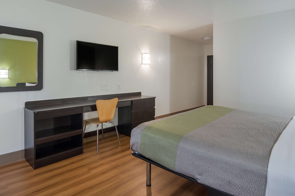 Motel6 Duncanville, TX - Dallas 15/46