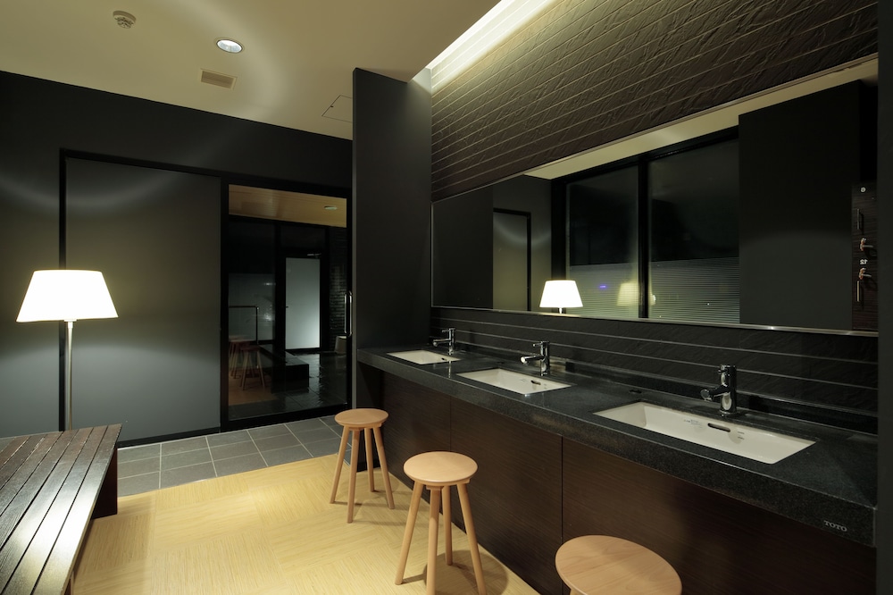Candeo Hotels Kameyama 31/48