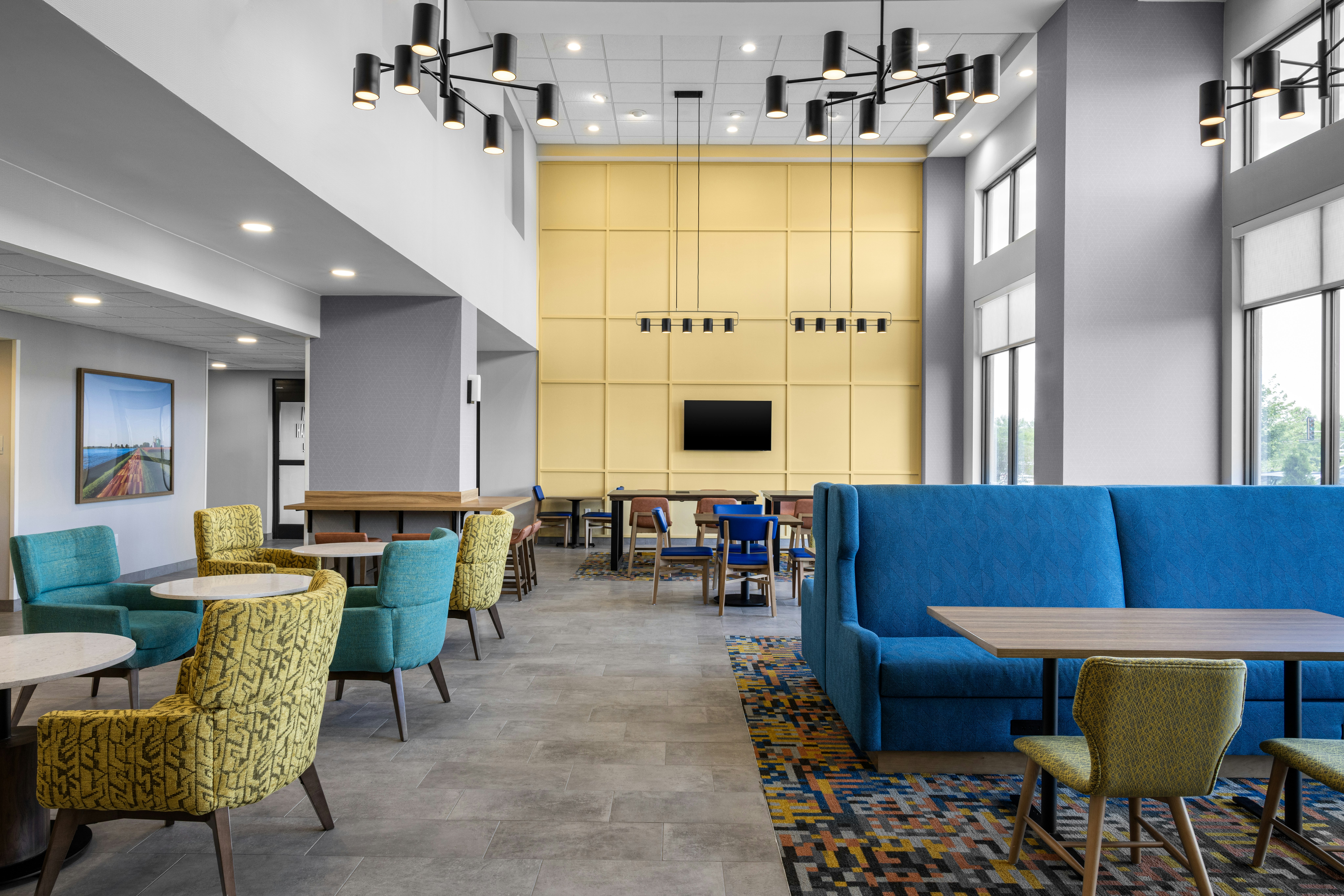 Hampton Inn & Suites Moline-Quad City International Airport 4/16