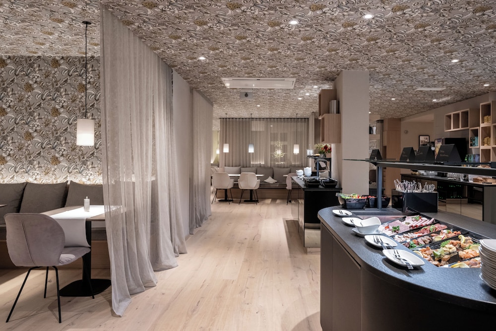 HOTEL & SPA Goldene Rose 41/50