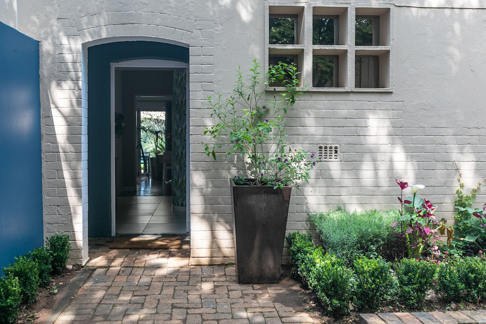 Emmarentia Guest House 2/47