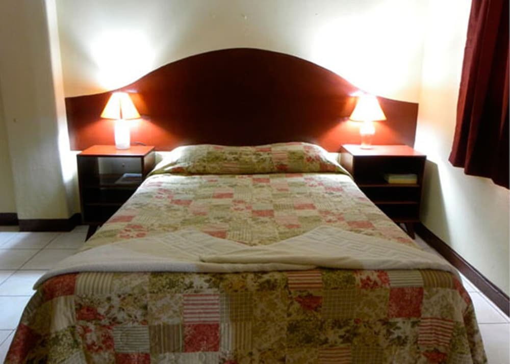 Hotel Maya Excelsior 8/19