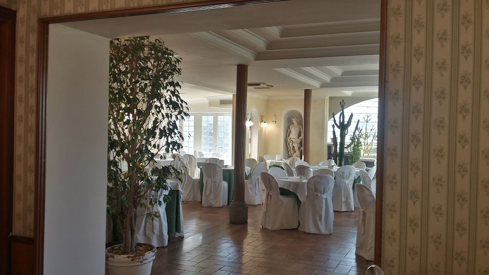 Hotel Quadrifoglio by Mancini 39/50