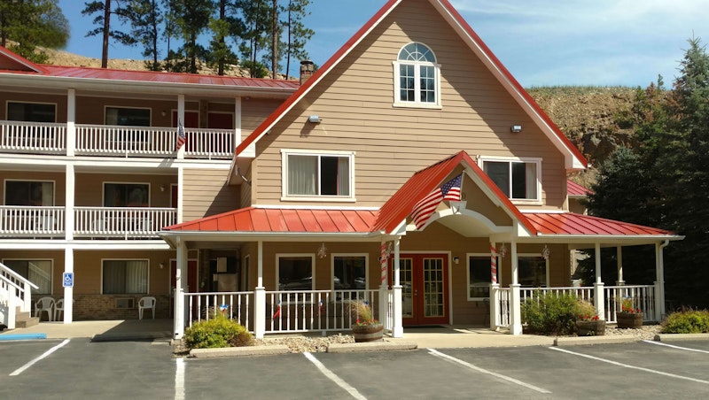 KEYSTONE BOARDWALK INN AND SUITES 27/29