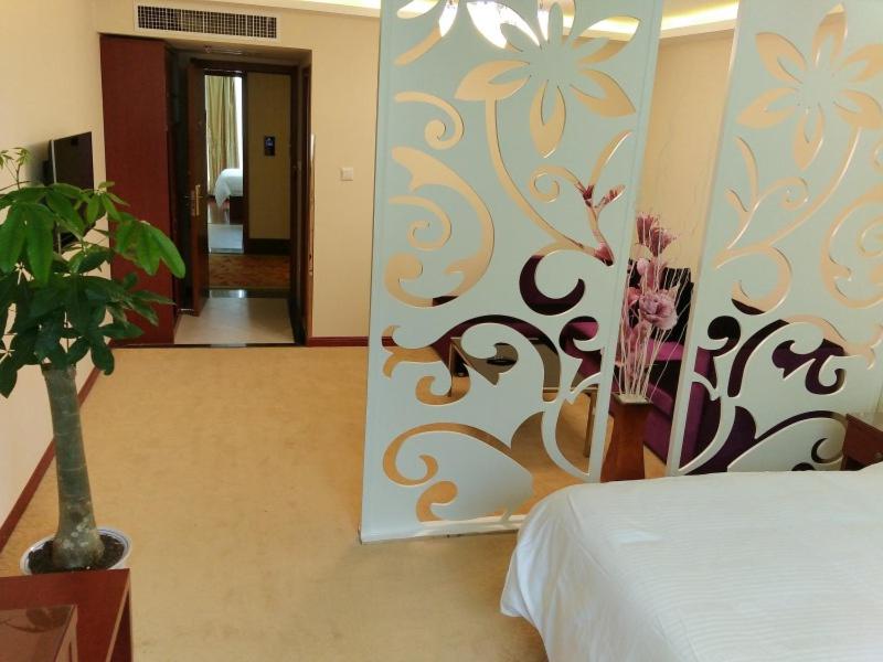 GreenTree Inn Jiangsu Nanjing Maqun Street Communication Technician Insititution Shell Hotel 4/36