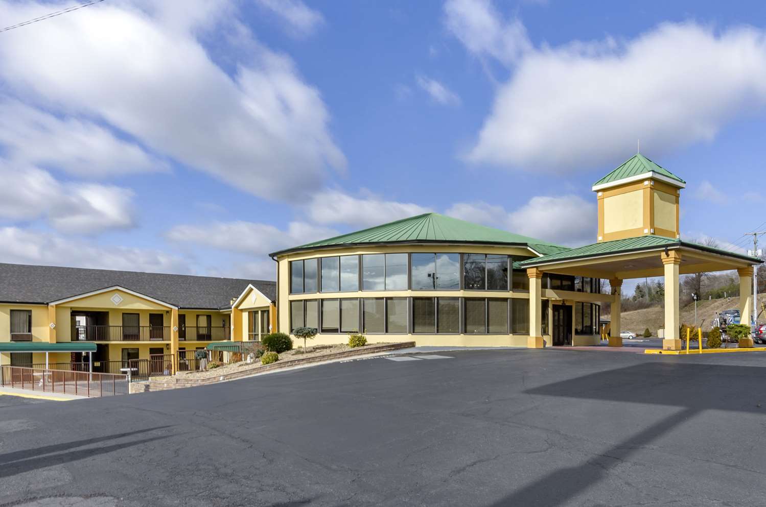 Quality Inn Hillsville 4/48