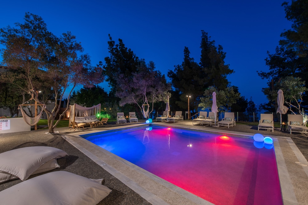 Elies 33 Bio Retreat - Adults Only 9/25
