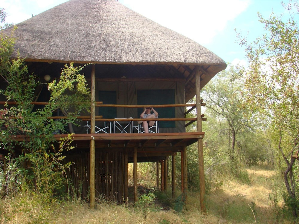 Muweti Bush Lodge 2/46