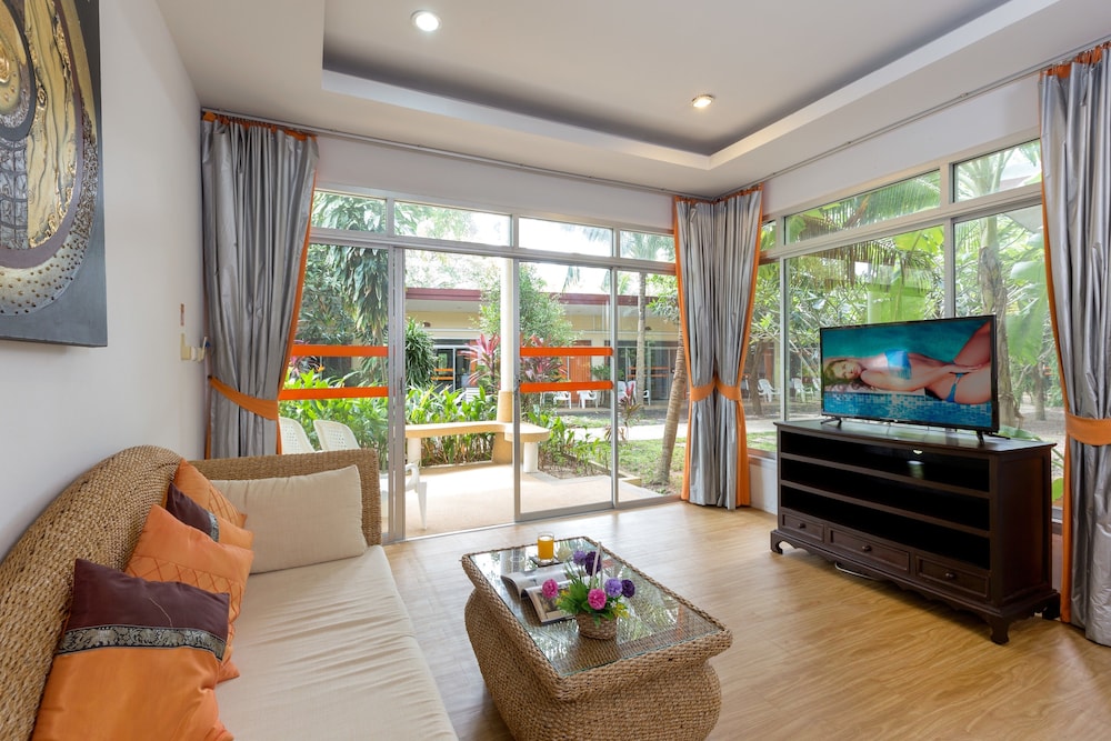 Phuket Sea Resort 28/50