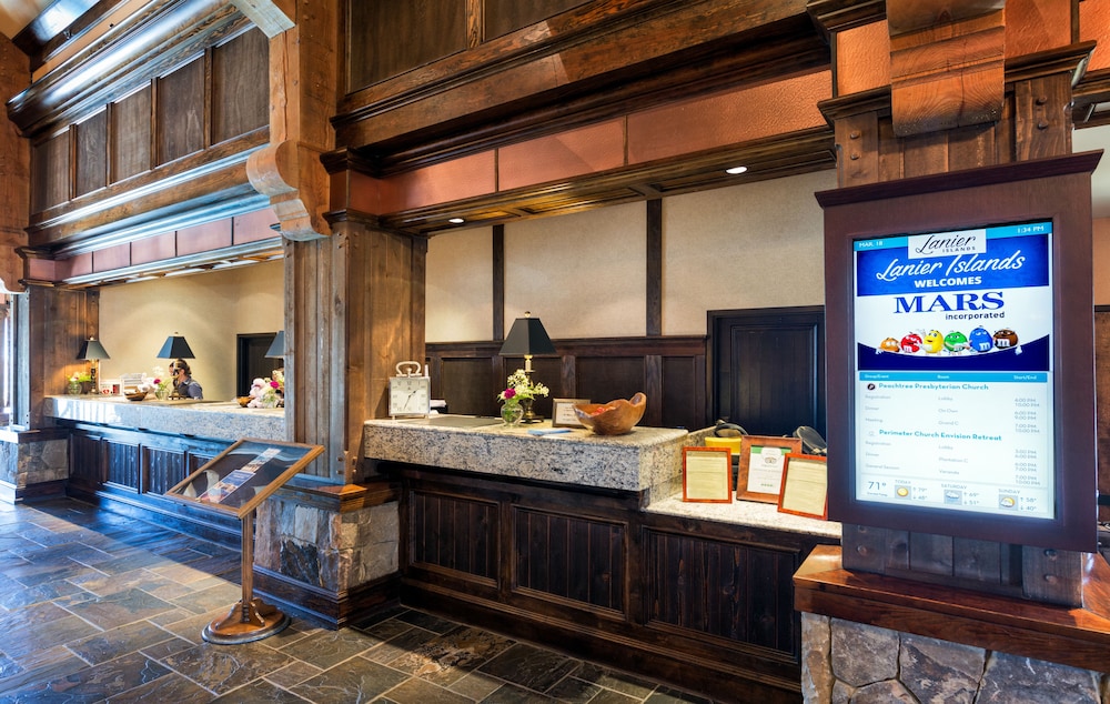 Lanier Islands Legacy Lodge 8/42
