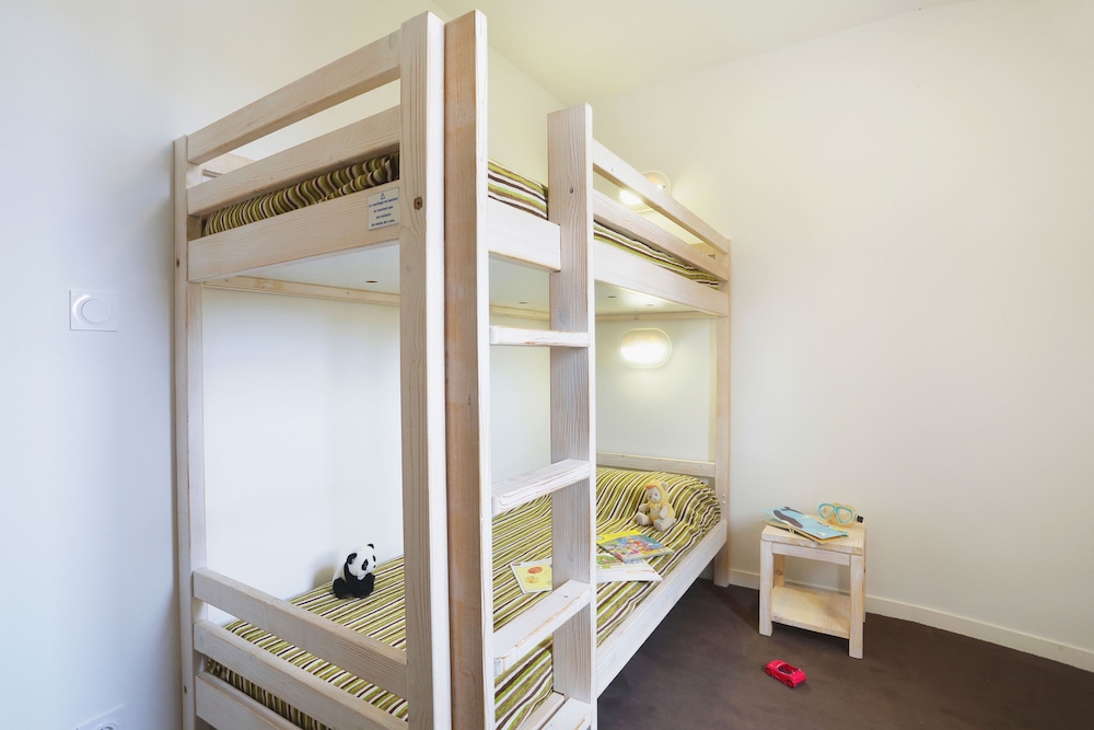 Residence Nemea Les Grands Rochers 32/33