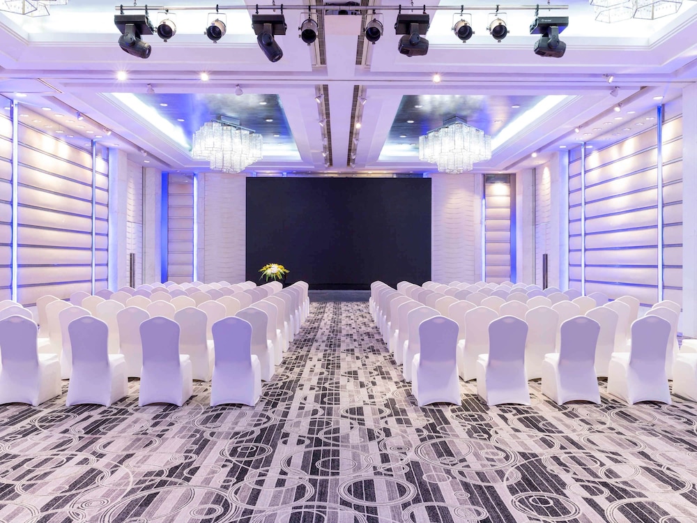Grand Mercure Shanghai Hongqiao 67/79