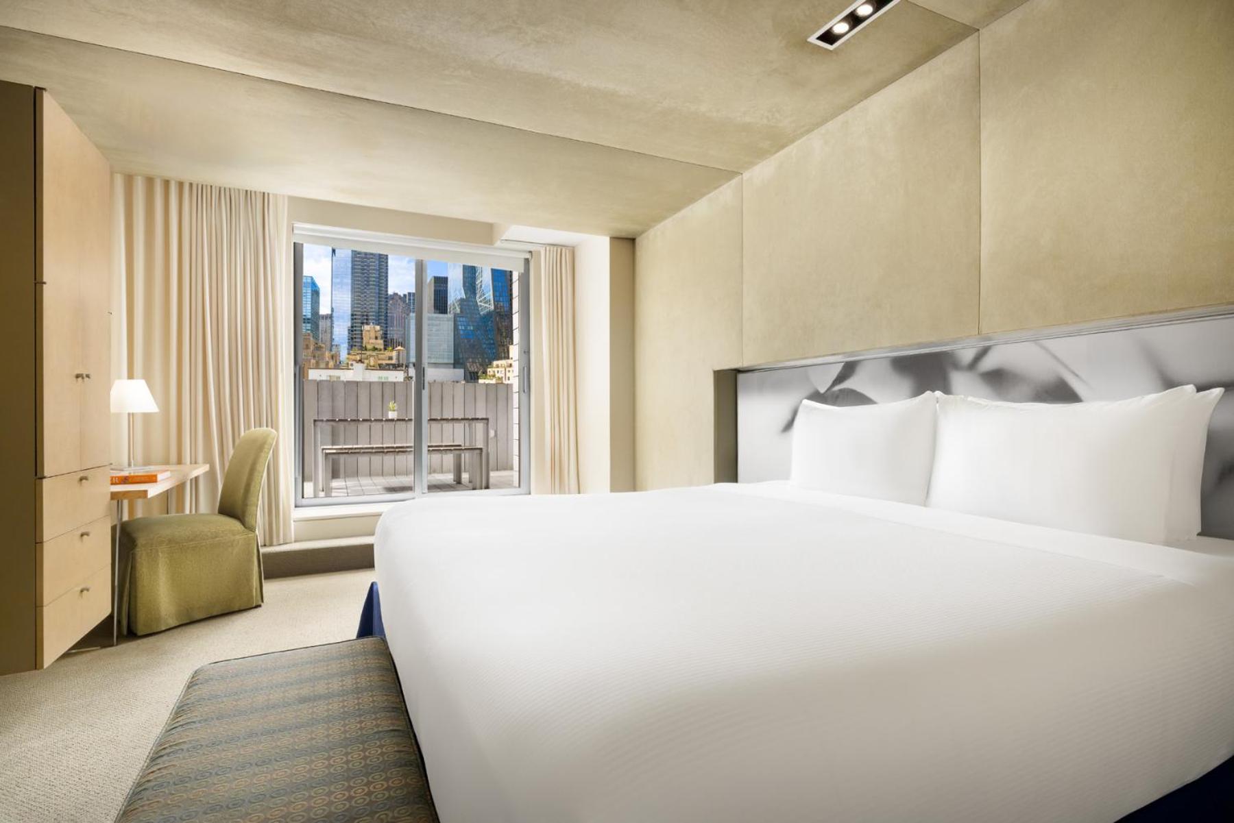 Room, King Bed, Balcony