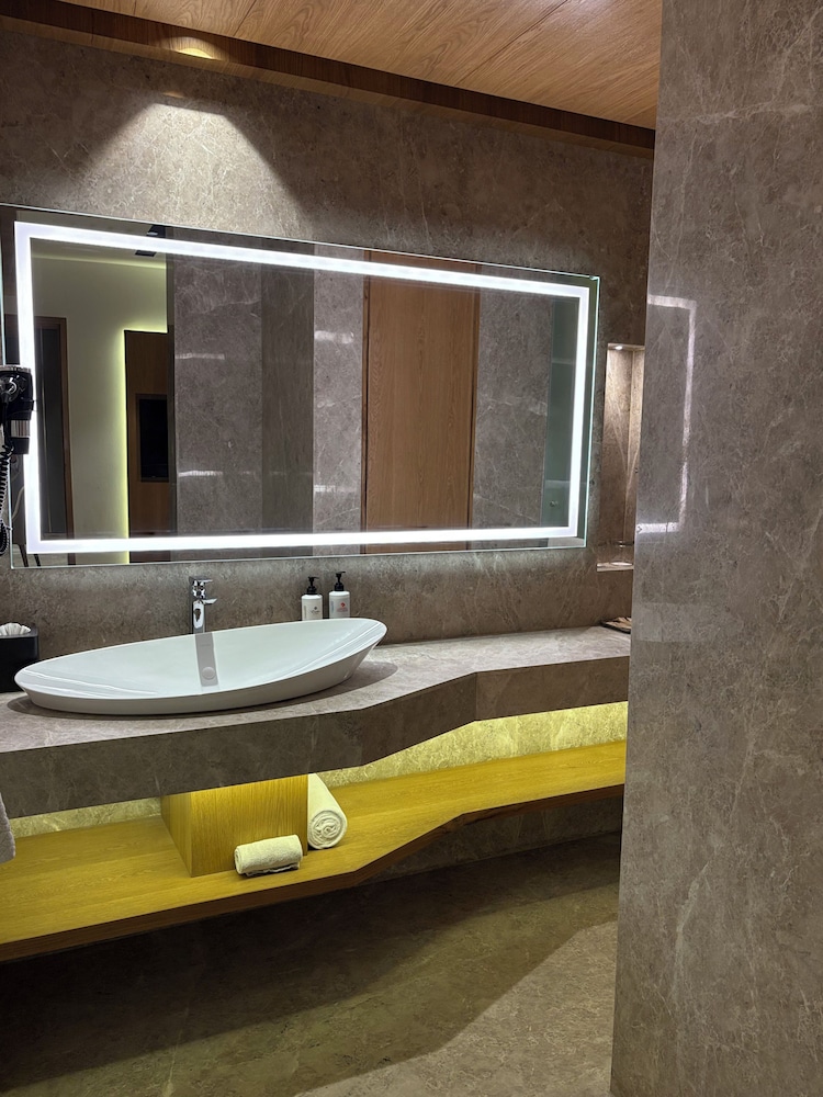 Hotel Grand Imperia 35/37