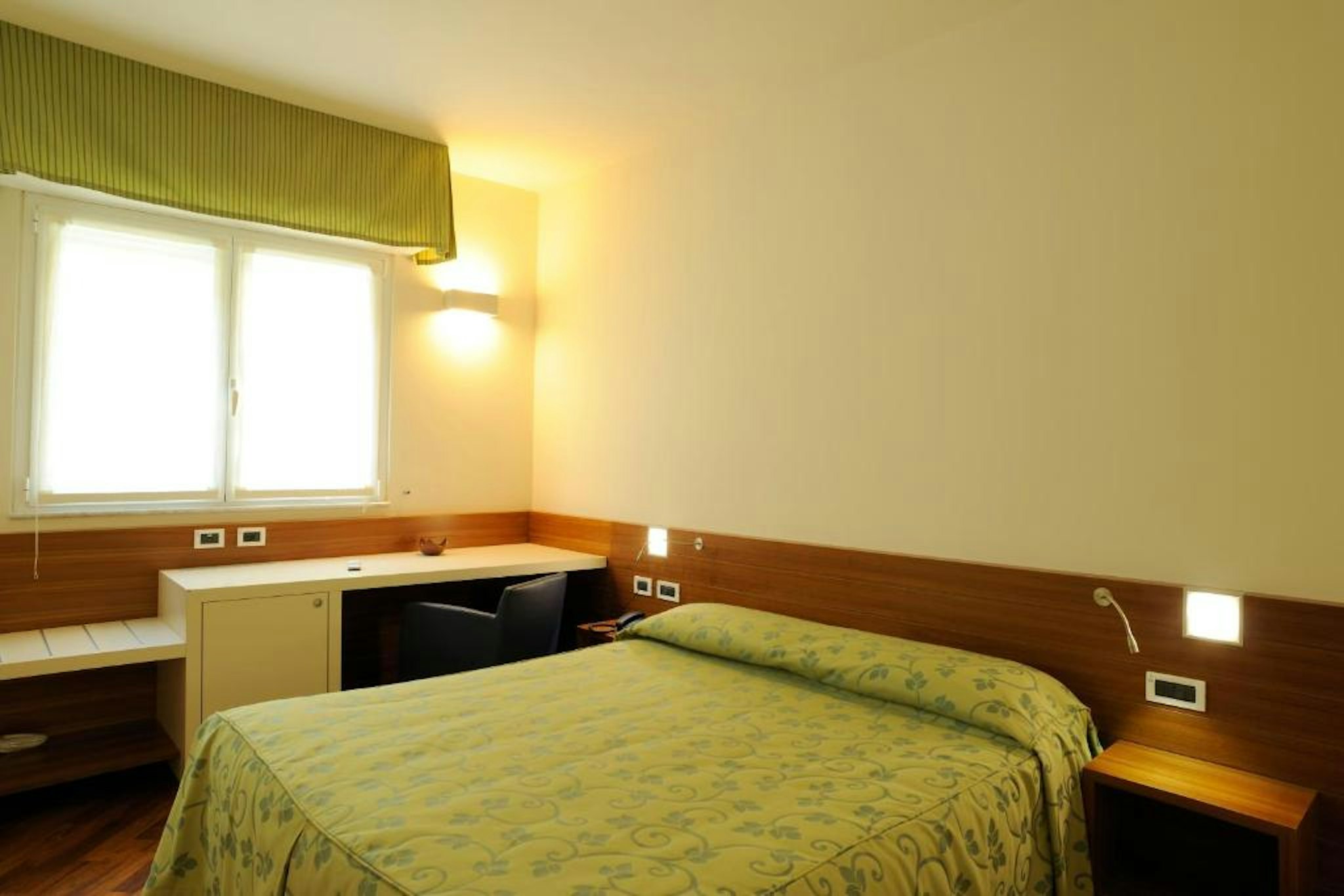 Hotel Le Roi 48/67