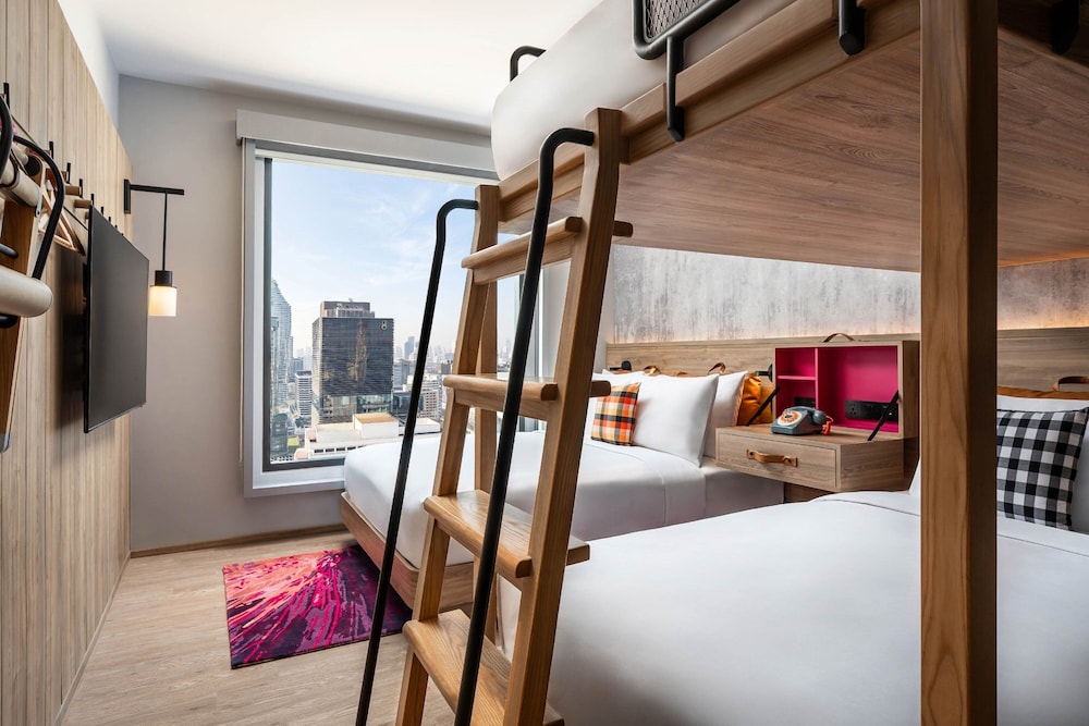 Loft, Multiple Beds, City View