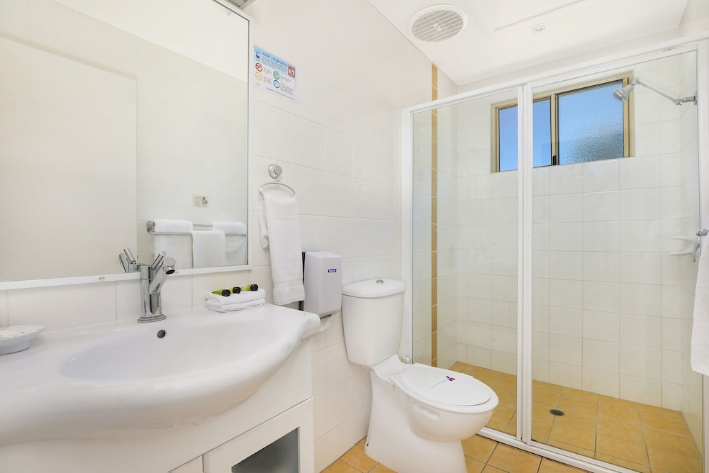 Caboolture Riverlakes Motel 17/66