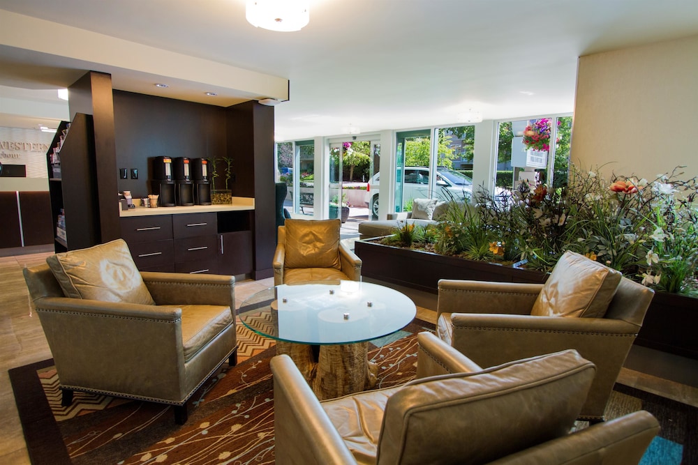 Best Western PLUS Inner Harbour Hotel 27/47