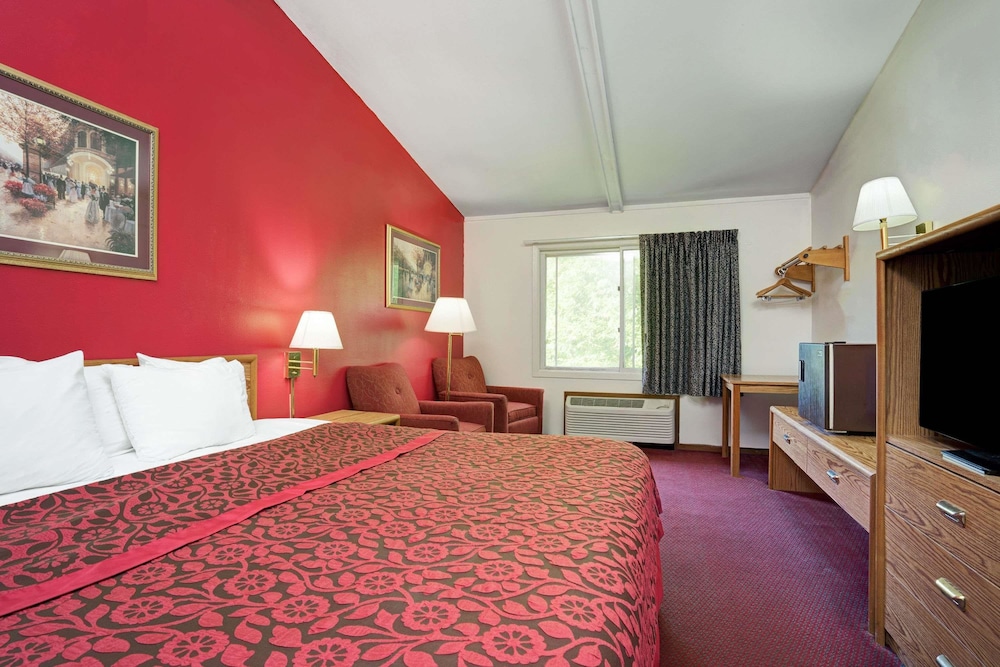 Travelodge by Wyndham Red Wing 3/15