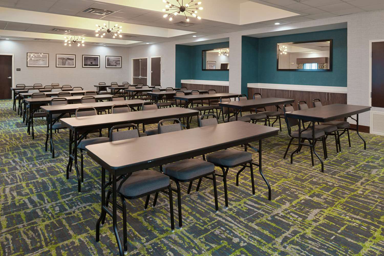 restaurant cafeteria