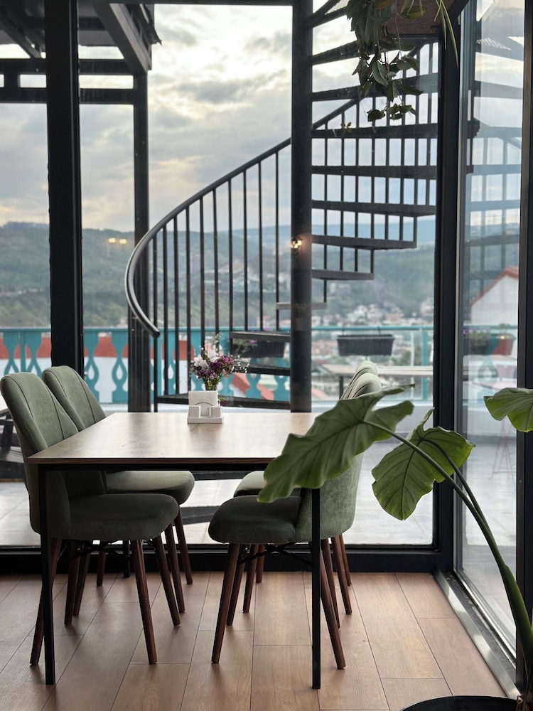 Hotel Tato 36/50