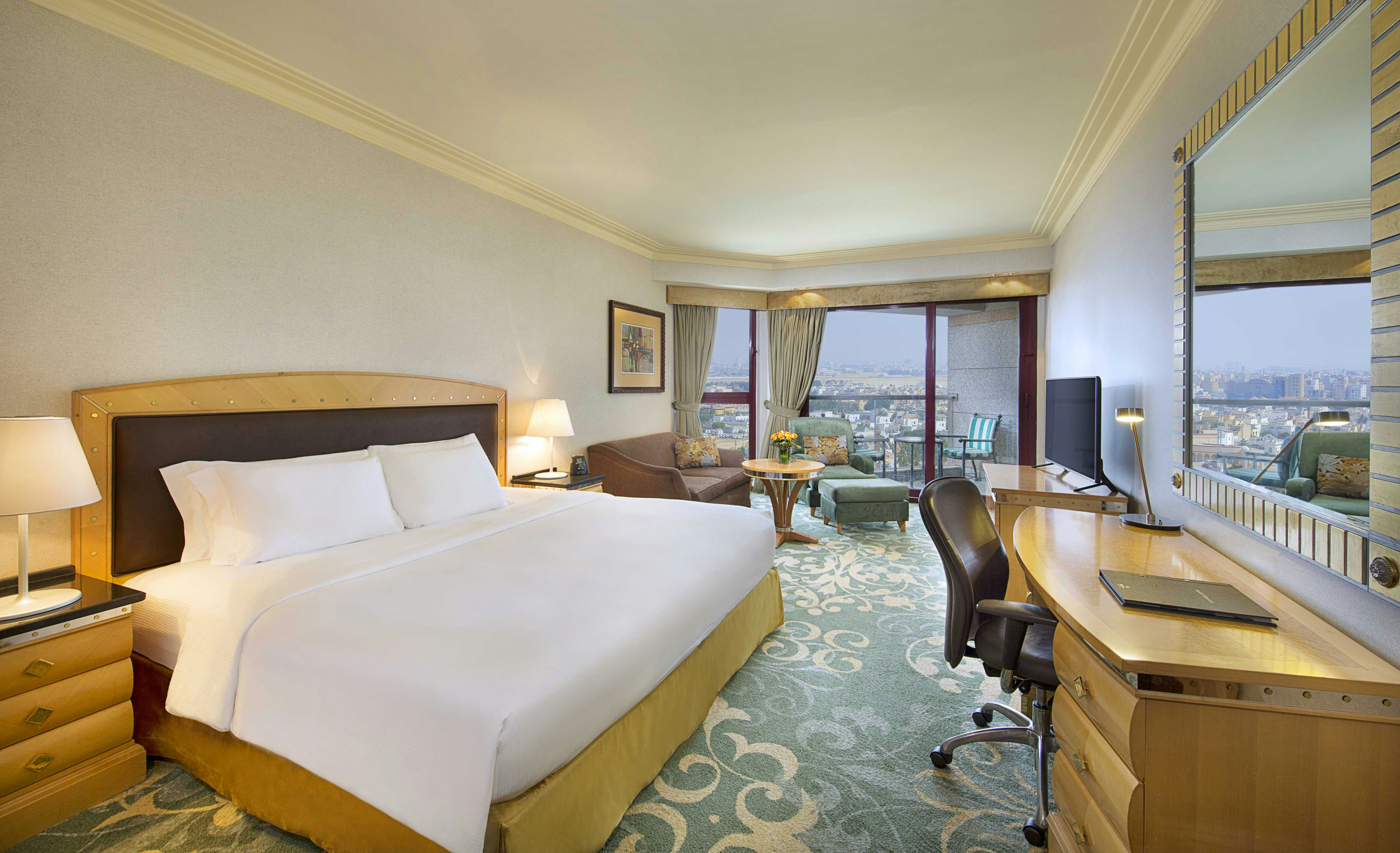 CITY, PREMIUM, KING BED