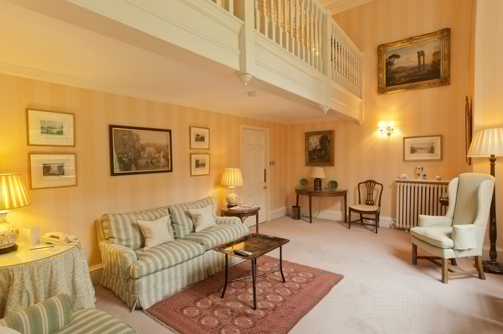 Hartwell House Amp Spa 37/70