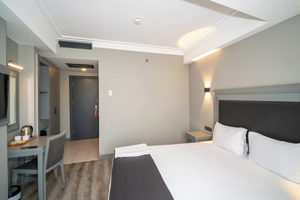 Grand S Hotel 14/56