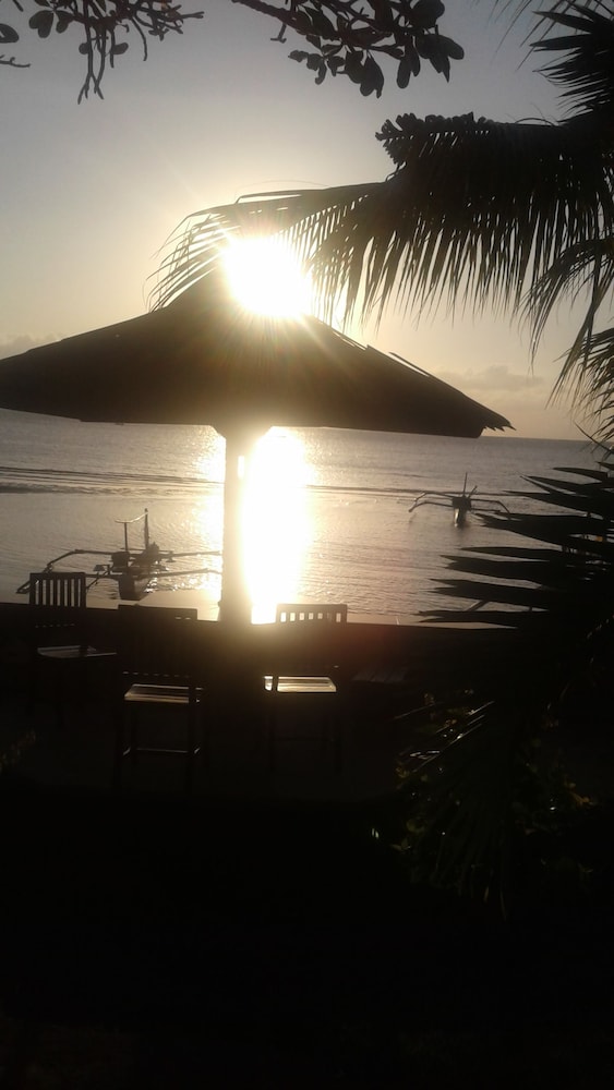 Hotel Wahyu Dana 38/46