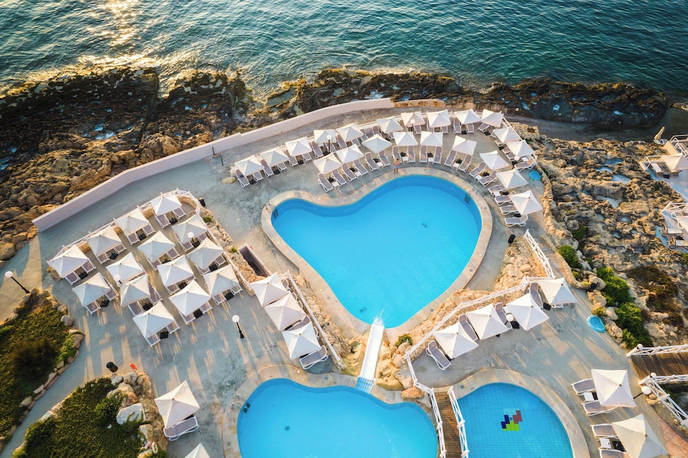 Radisson Blu Resort Malta St Julians 48/50