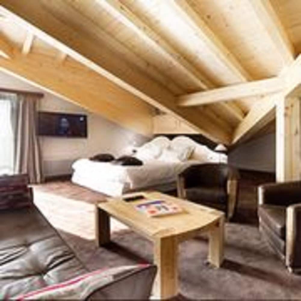 Auberge de Savoie 24/32