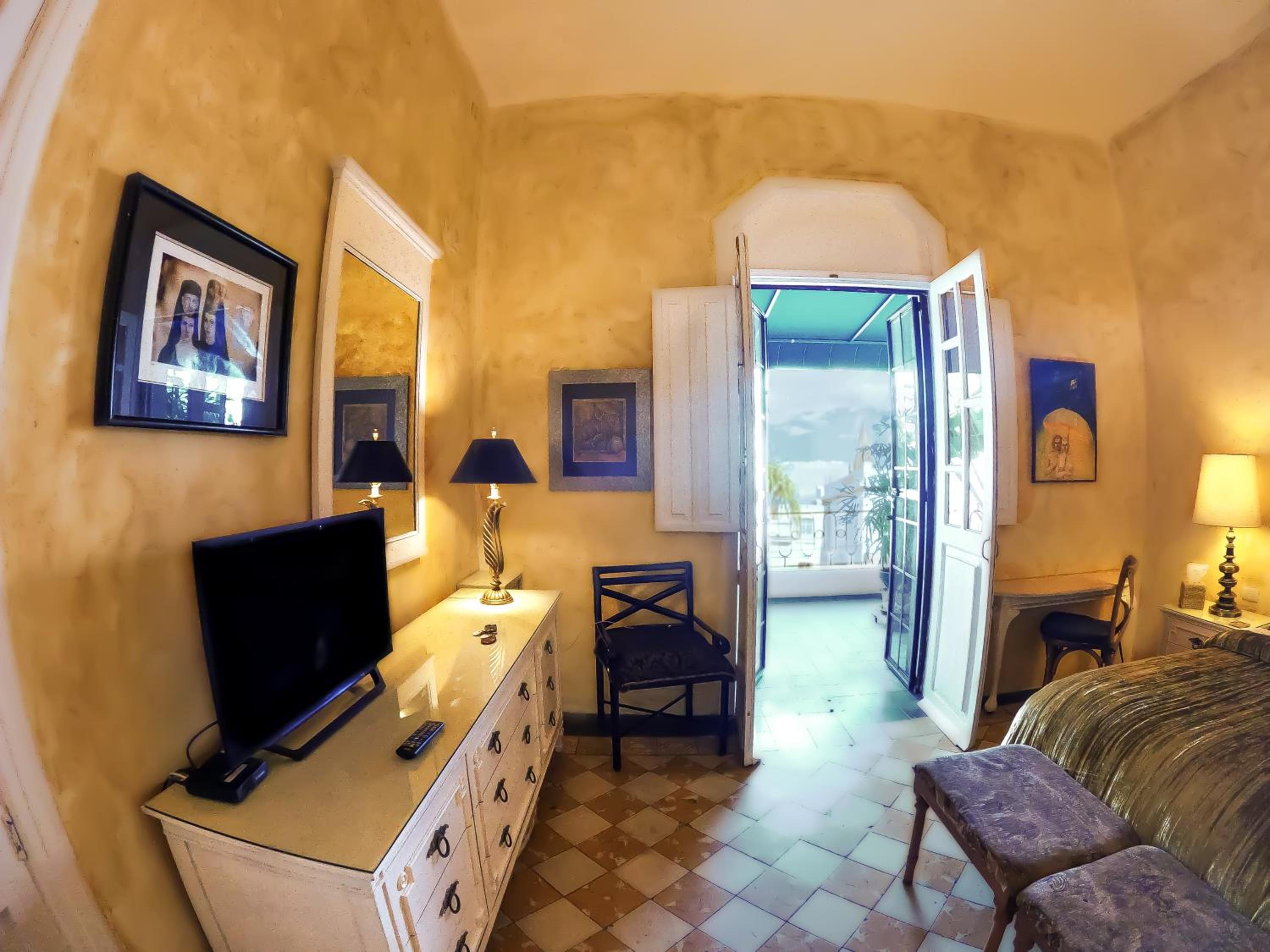 La Perla Hotel Boutique B & B 20/27
