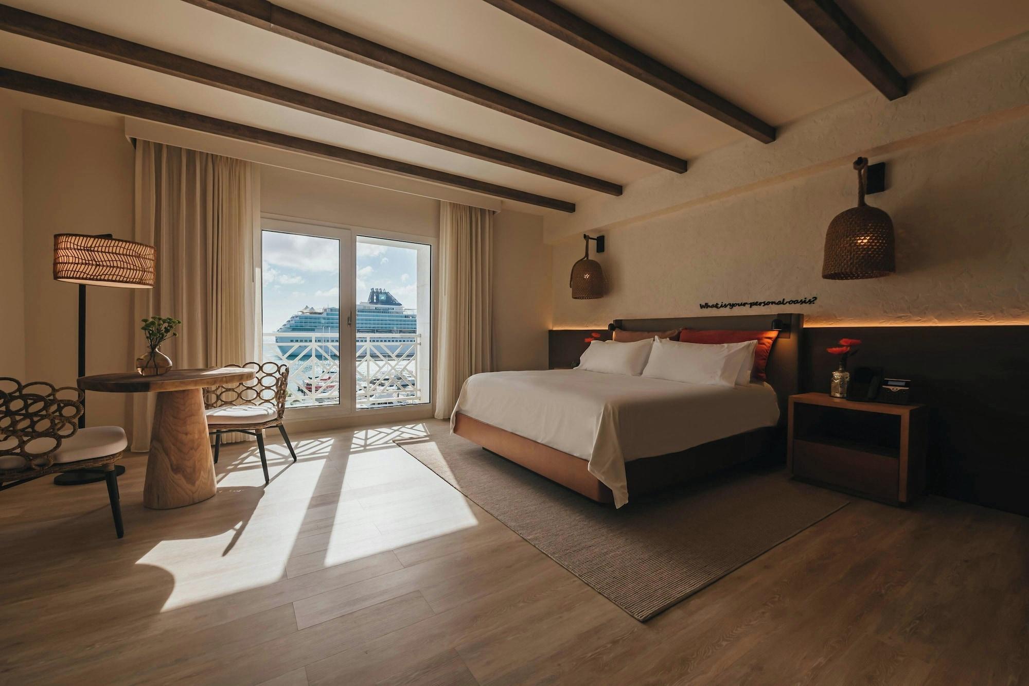 Marina, 1 Bedroom, Executive, Suite, Adult Only