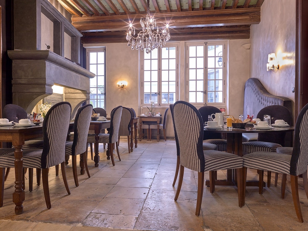 restaurant-cafeteria
