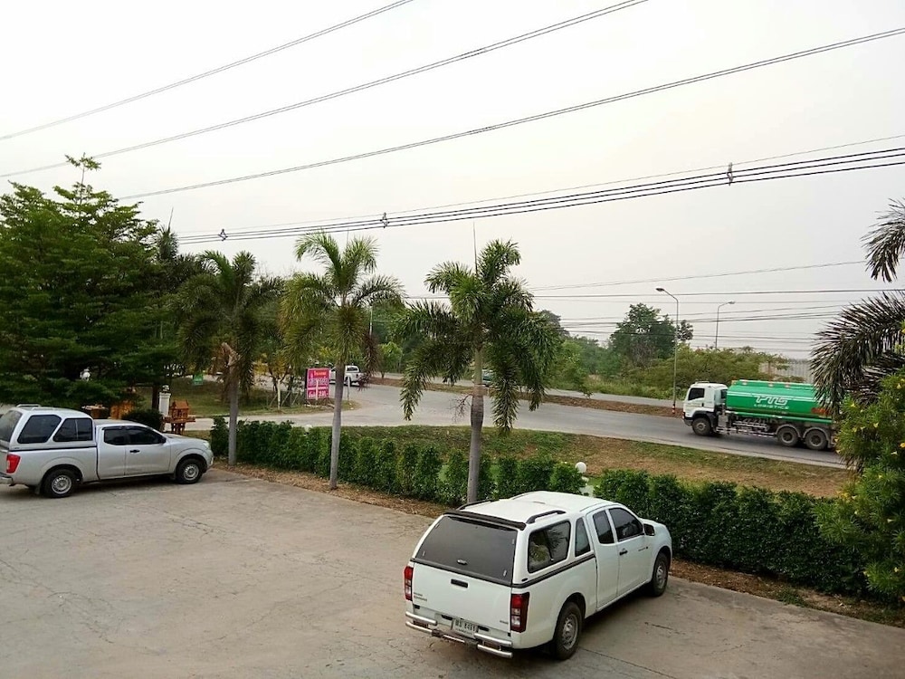 Fahproundfon Hotel 20/32