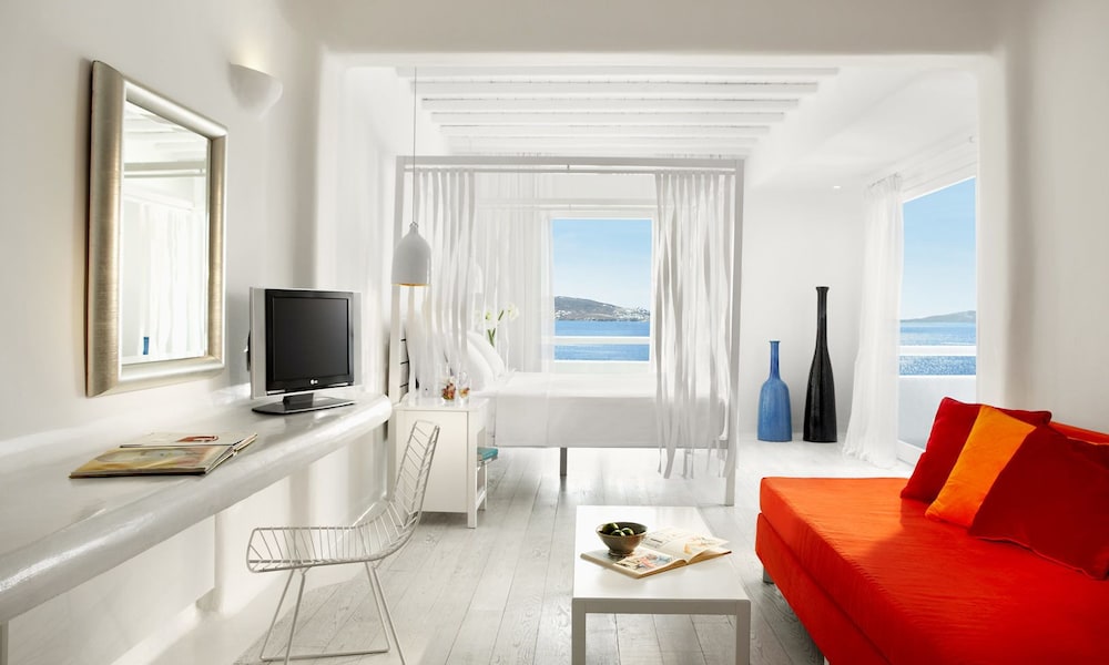 Cavo Tagoo Mykonos 28/50