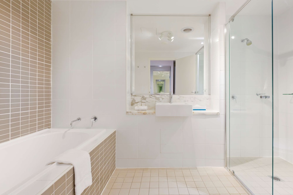 Sage Hotel Wollongong 15/75