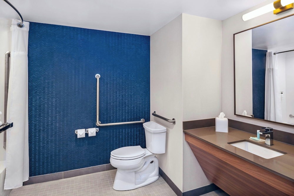 Fairfield Inn & Suites Gravenhurst Muskoka 49/50